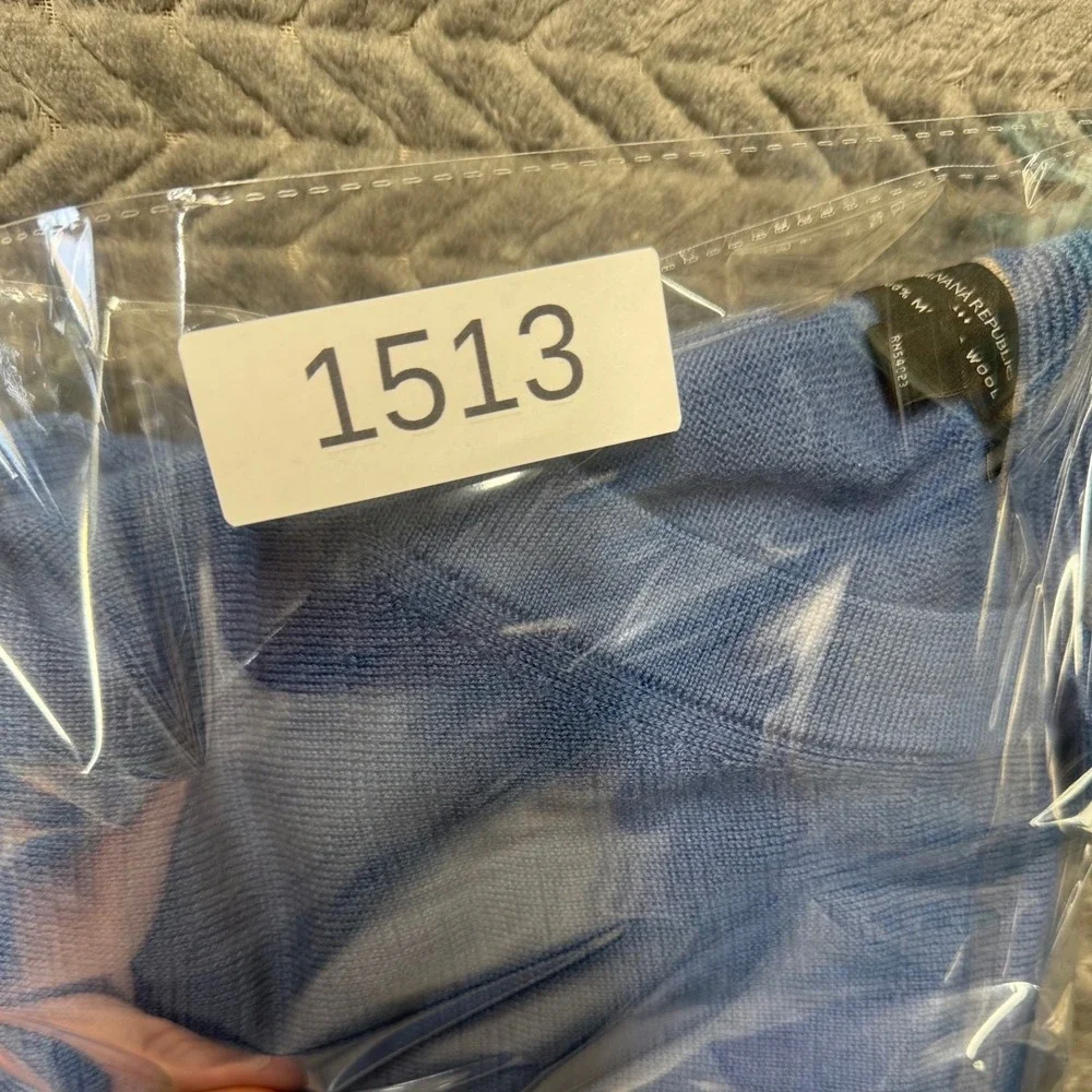Banana Republic Mens XXL Blue 100% Merino Wool V-Neck Lightweight Sweater (1513)